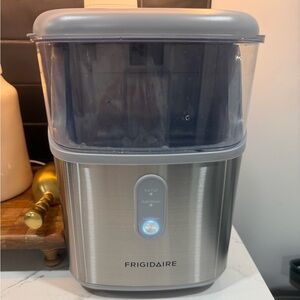 Frigidaire Silver Ice Maker